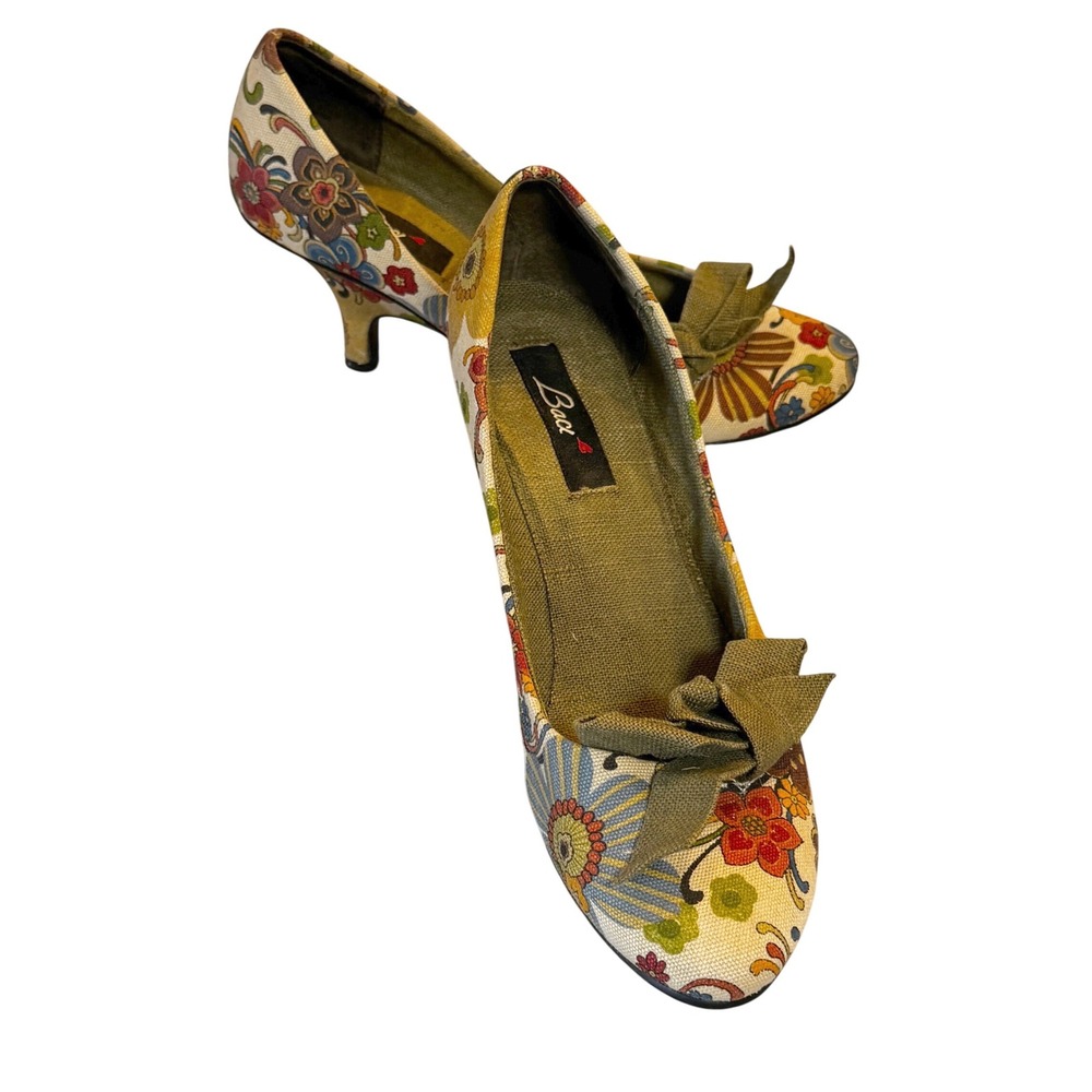 Baci Serena Floral Canvas Kitten Heels Bow Accent Retro Pumps Green Yellow 8.5M